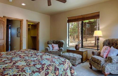 Torreon Family Cabin, Large Decks & Open Floorplan - Photo 8