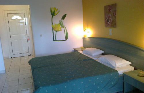 Smile's Studios - Photo 18