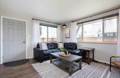 Modern Chic Retreat Near Mtns & Red Rocks Wifi - Foto 10