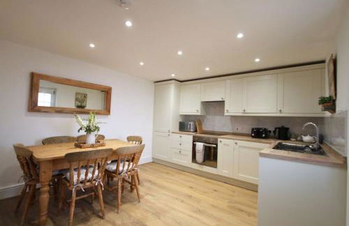 Peaceful Cotswolds Cottage - Stow-on-the-Wold, Owl Cottage - Photo 4