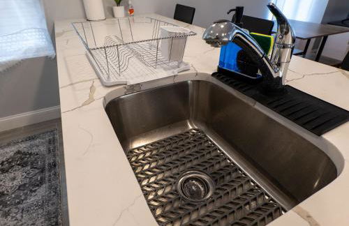 4 New Apts - 3 Bed Apt 1st Floor & 3 Bed Apt 2nd Floor - 1 Bed Studio Apt Ground Floor & 1 Bed Studio Apt Ground Floor near Penn Station EWR Airport Beth Israel Hospital Manhattan NYC - Foto 54