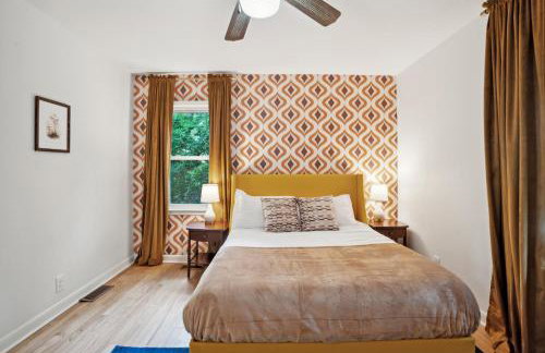 Centrally Located 4BD Home BBQ Downtown Nearby - Foto 31