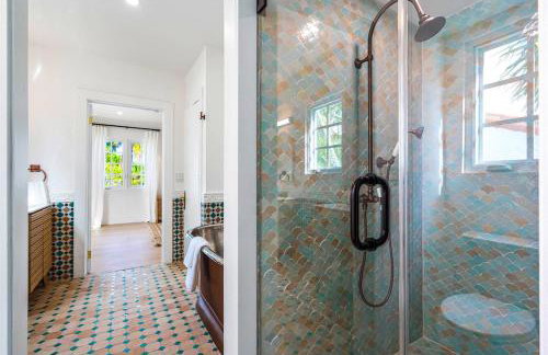 Moroccan Opulence 5 Minutes to Downtown & Beach - Foto 33