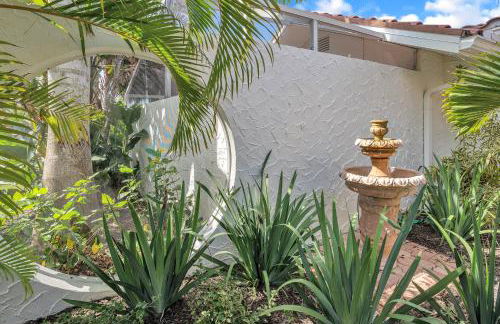 Paradise with a pool, pier and private beach area - Foto 29