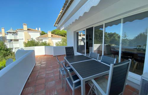 Luxury Apartm Brand newSwimming PoolGolf Beach - Photo 31