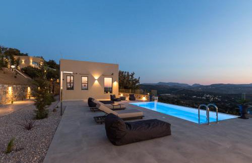 Eforasis Villas, with Heated Spa Whirlpool, by ThinkVilla - Foto 64