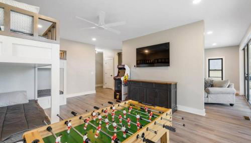 New Home, Dock, Kayaks, Game Room, Water Views - Foto 4, Game Room