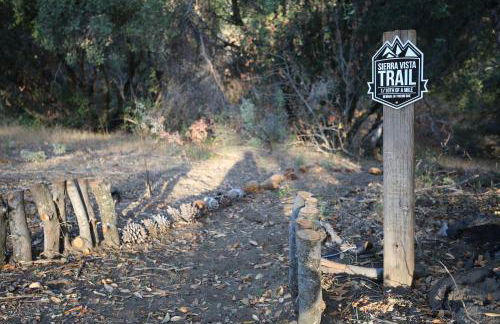 High End A-Frame - Hot Tub - Awesome Views - Yosemite - Electric Vehicle Friendly - Sleeps 10 - Foto 29