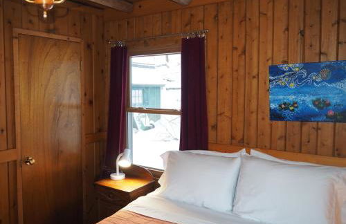 The Crystalaire Cabin - Charming and Relaxing! - Photo 31