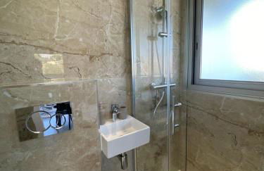 Luxury 1 Bed Apt Seafront Escape in Cannes - Foto 2