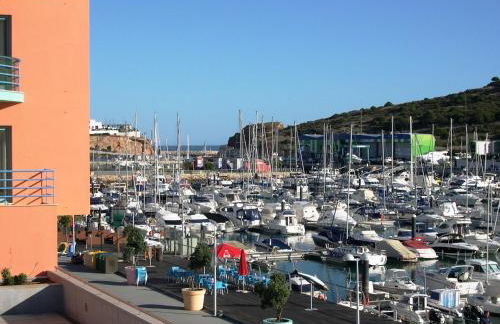 VILLA EBER - independent 1 & 2 bedroom apartments, pool, air con, fast Wi-Fi, near old town of Albufeira and beaches - Foto 50