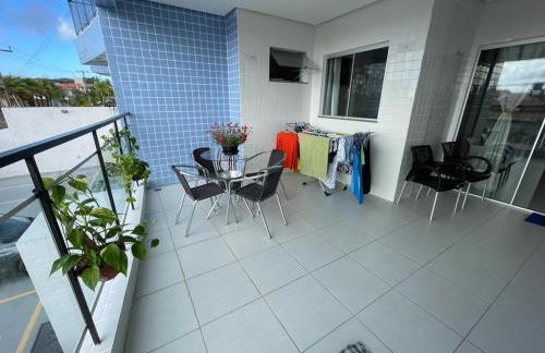 No Atalaia, Fort Poseidon rua do Atalho a 700 metros da praia do Atalaia, apartamento novo decorado, varanda, sala de estar e jantar, 02 suítes, 03 banheiros, lavanderia, cozinha, piscina, churrasqueira, salão de jogos, vista parcial das dunas e mar - Photo 5