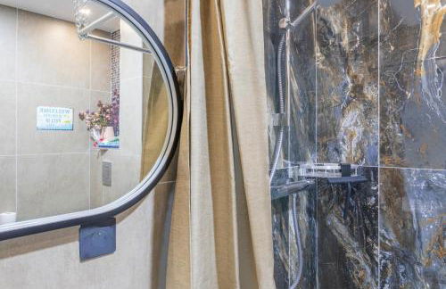 ADIRA Marseille Montgrand 2 étoiles - Foto 113