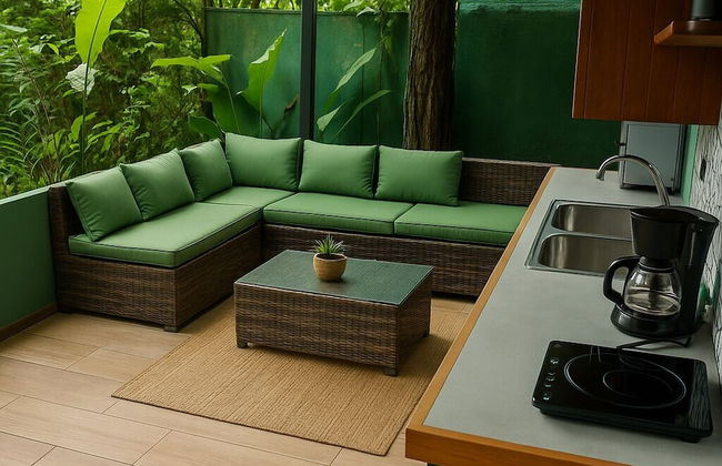 Green Jungle House - Photo 41