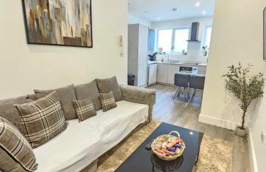 Modern 2BR in West Hendon - Parking -Easy Commute - Photo 7