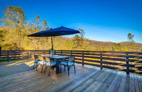 Sierra Vista by Willowbend Creek and waterfalls, Sleeps 16, with Hot tub, Play Yard, Arcade - Foto 2