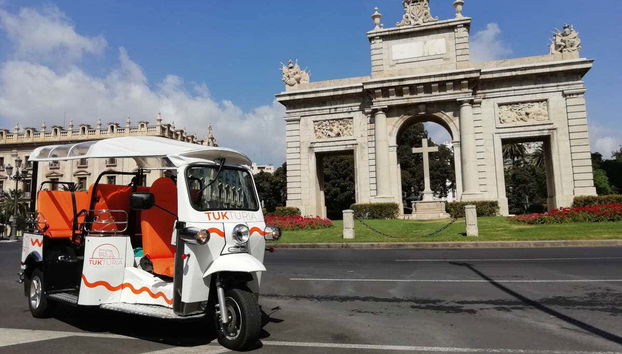 Tour privado en tuk tuk por Valencia - Foto 4