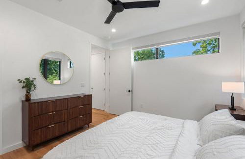 Modern Luxury in the Heart of Austin 3BR 3BA with Huge Balcony - Foto 7