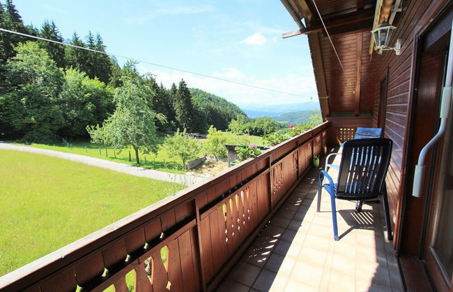 Cozy Apartment in Köttmannsdorf near Lake - Photo 13