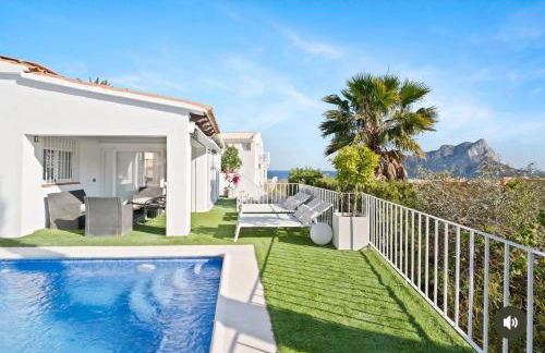 Espectacular villa junto a la playa, piscina privada y vistas al mar - Foto 3