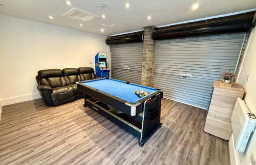 Elysian Escape, modern 5 bedroom house - Photo 39