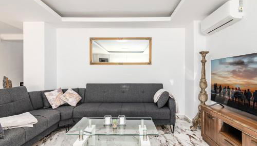 Los Nísperos - Photo 3