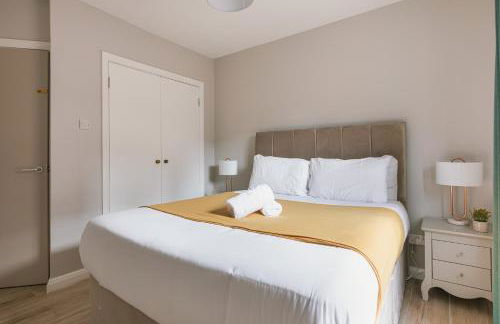 Luxurious 2 Bedroom City Centre Apartment Walking Distance to Everything Sleeps 6 - Foto 38