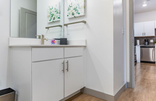 Brand New Suite in Kansas City - Photo 44