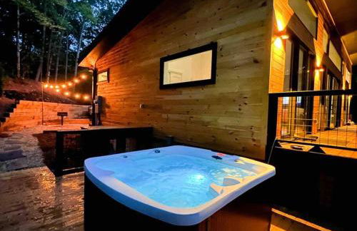 Modern Mountain Getaway with Hot Tub, Fire Pit - Foto 6