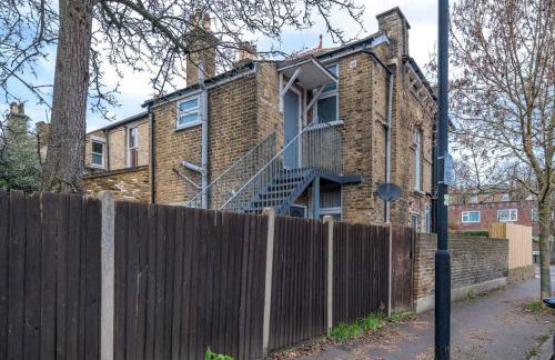 New 3BED Stylish Apartment with Amazing Transport - Foto 18