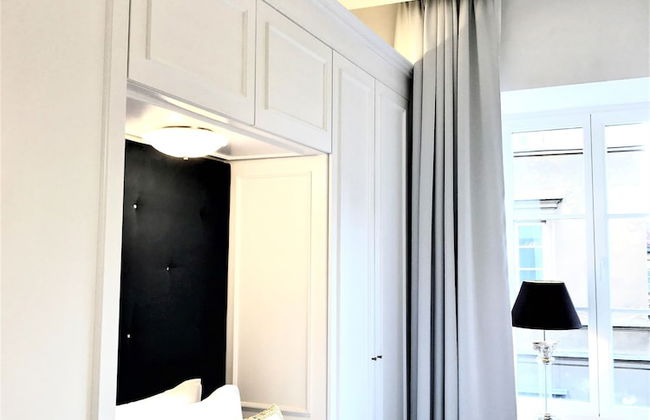 MONDRIAN Luxury Suites & Apartments Old Town Market Square - Photo 18