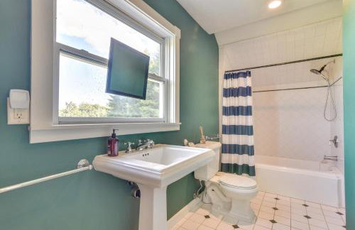 Rainier Home on 20 Acres with Blueberry Farm! - Foto 21