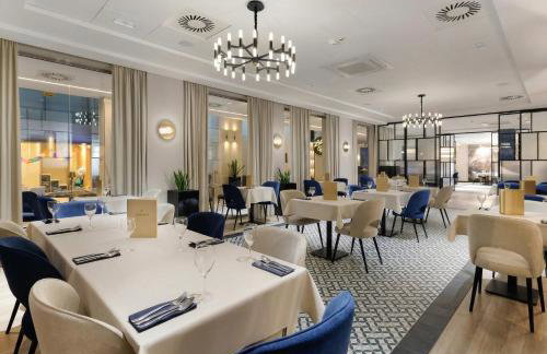 Royal Suite, 50 meters to Beach, 10th Floor, Panoramic View, Parking, Porta Mare Active & Spa - Foto 37