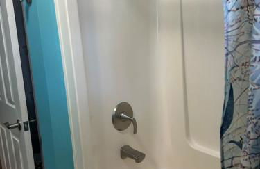 Playing Hookie LLC - Foto 23