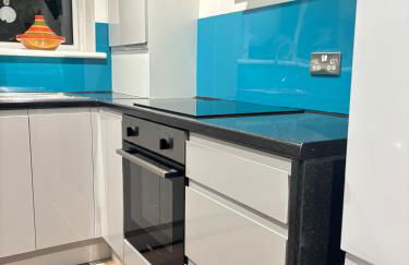 2 Bed-Sleeps 5-Private Garden-Free Parking - Foto 15