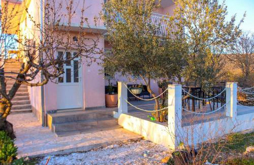 Quiet countryside house with a swimming pool - Foto 22