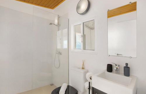 The Yellow House - Photo 27
