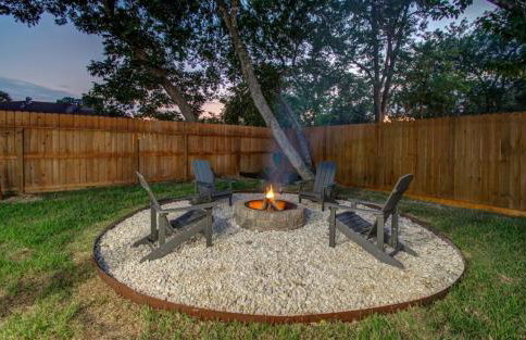 Serene 4-Bed Getaway - Hot tub & Fire Pit - Foto 3