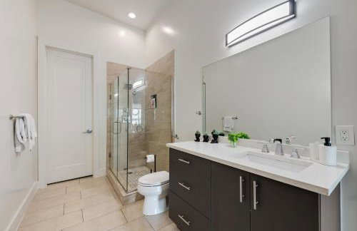 City View 1BR I Gym I Free Parking I Workspace - Foto 6