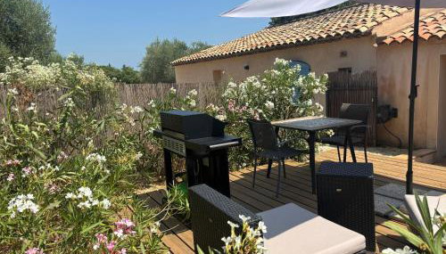 Studio 2 personnes - climatisé, terrasse, parking - Foto 3