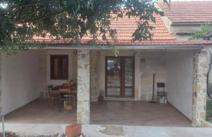 Apartments with parking spaces Konjevrate, Krka - 23231 - Foto 2