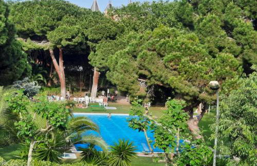 Apartment with pool near the beach and Barcelona by train - Photo 46