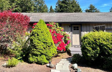 The Redwood Guesthouse at the Floras Lake Getaway - Foto 33