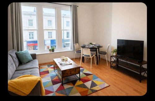 Prime 1BR Earls Court Walk to Tube Zone 1 - Photo 4