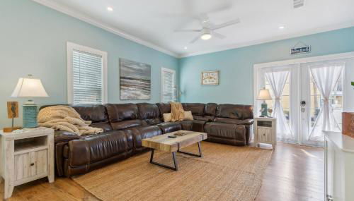 Family-Friendly Pensacola Home Less Than 1 Mi to Beach! - Foto 3