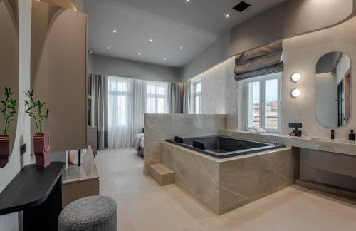 Amara Luxury Suites With Private Hot Tub - Foto 4
