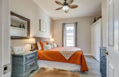 Soak n Stroll 2 State St Casino Firepit Dogs OK - Foto 22