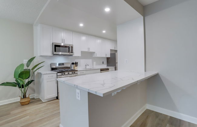 Elegant Apartments Near the Pentagon - Photo 74