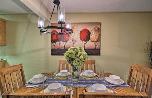 Cozy Poconos Townhome with Fireplace Near Jack Frost - Foto 11