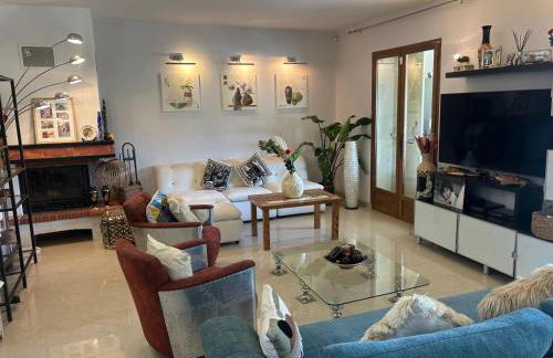 Villa soleil - Vue mer et montagne - Piscine privée, tennis, accès plage à pied - Foto 13